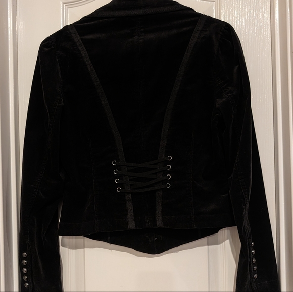 White House Market Cardigan - Picture 2 of 7